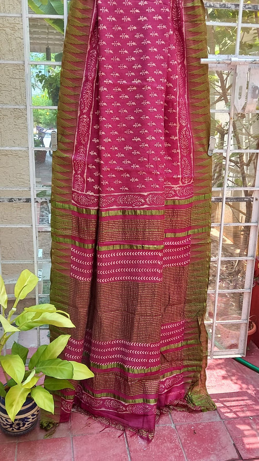 LIGHT RED HANDBLOCK PRINT COTTON SLUB SAREE